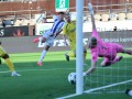 Martin Kirilov (HJK Helsinki) trifft nur den Pfosten